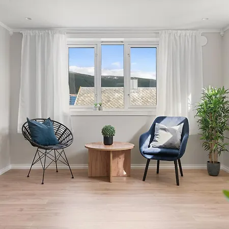 Arctic Homes - Historical Tromso House With View Exterior photo