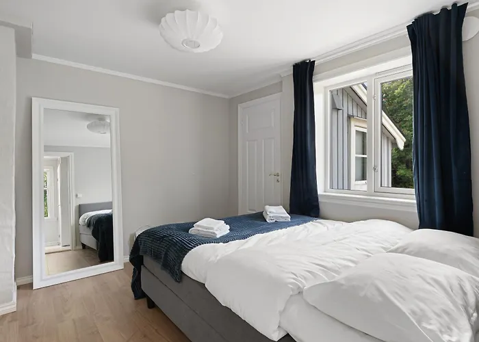 Arctic Homes - Historical Tromso House With View