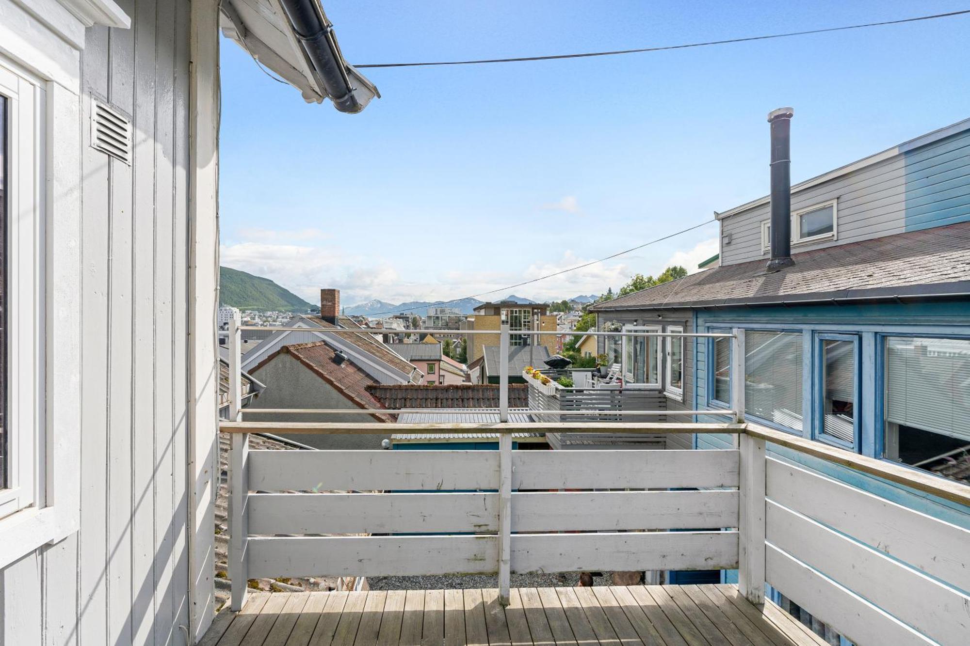 Arctic Homes - Historical House With View Apartment Tromso